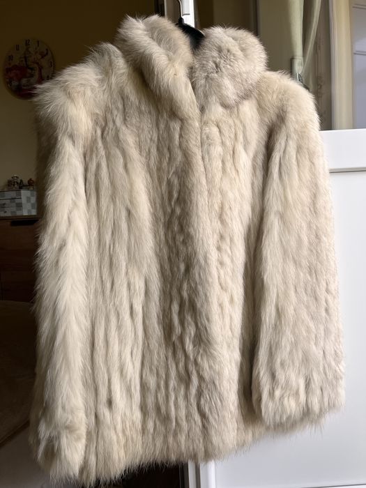 Haină blană naturală vulpe argintie mărimea 38 cu guler de blană cadou