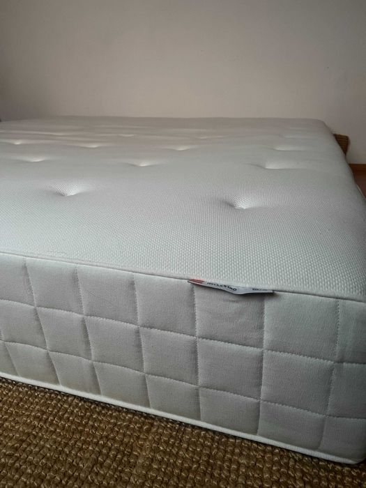 Матрак IKEA HYLLESTAD – 180×200 см, перящ се калъф