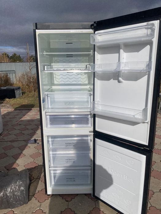 Продам холодильник