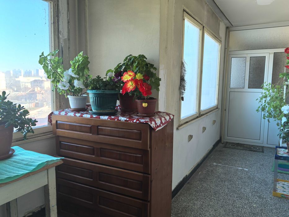 Продава се Тристаен апартамент в Ямбол, Златен рог - 80 кв.м за 1125 €/кв.м - Снимка #4