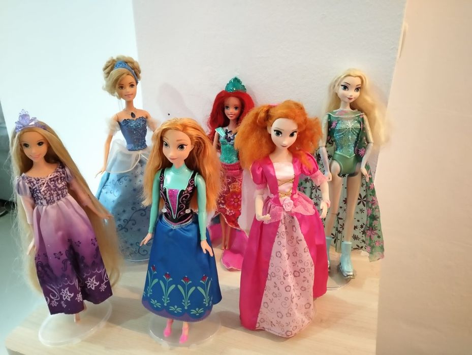 Păpuși Prințese Barbie Disney
