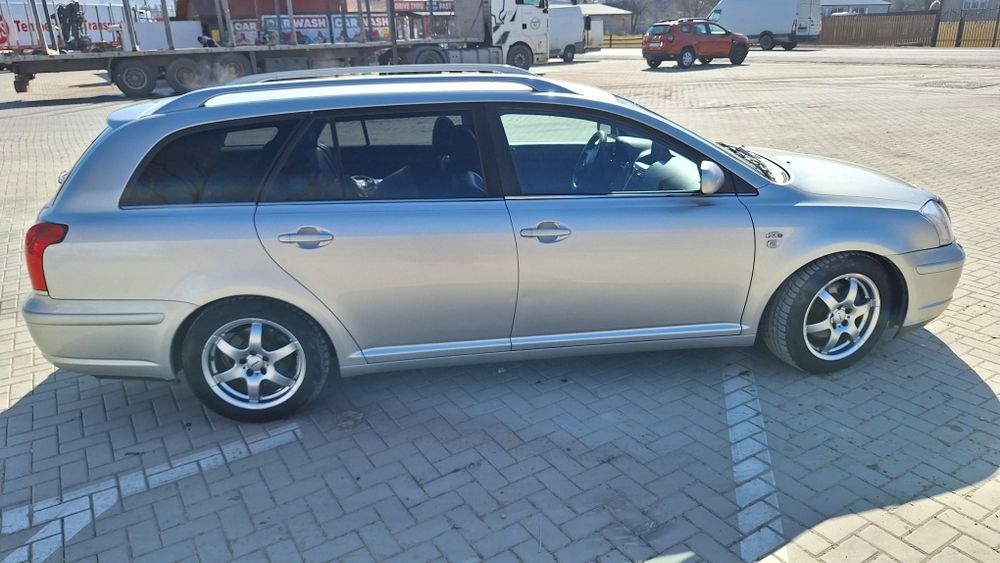 Toyota Avensis  2.0  diesel