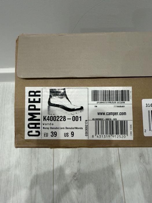Дамски боти CAMPER