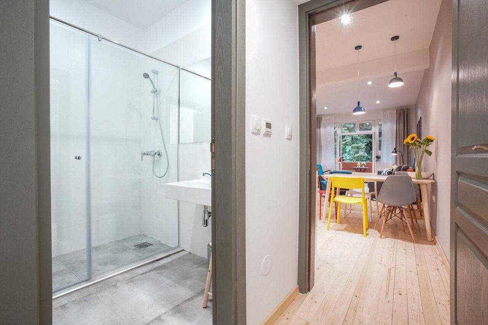 Дава се под наем Тристаен апартамент в София, Център - 115 кв.м за 2000 € - Снимка #2