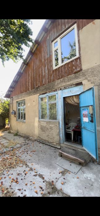 Продаётся дача. В хорошем месте.  Бустонлыкский р-н. 40км от Ташкента