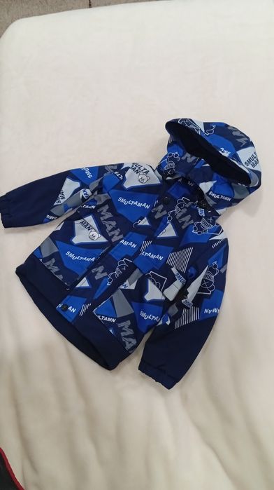 Продам детскую куртку