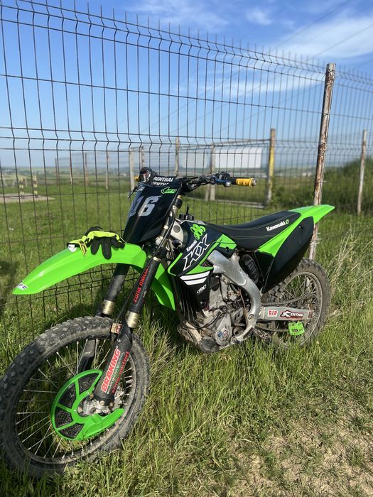 kawasaki kx250f+chiuloasa de rezerva(negociabil)