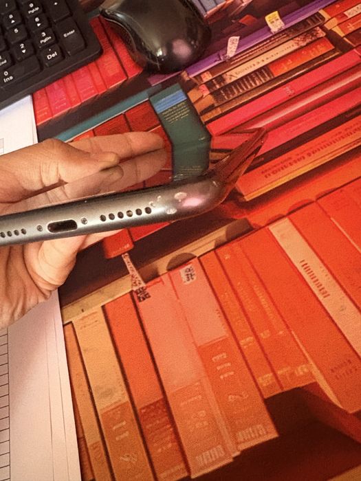 Продам IPhone 11 64gb