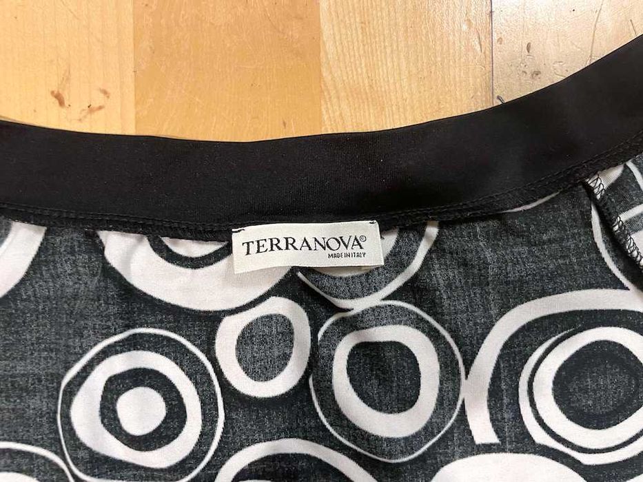 Bluza Terranova umeri goi, marimea S