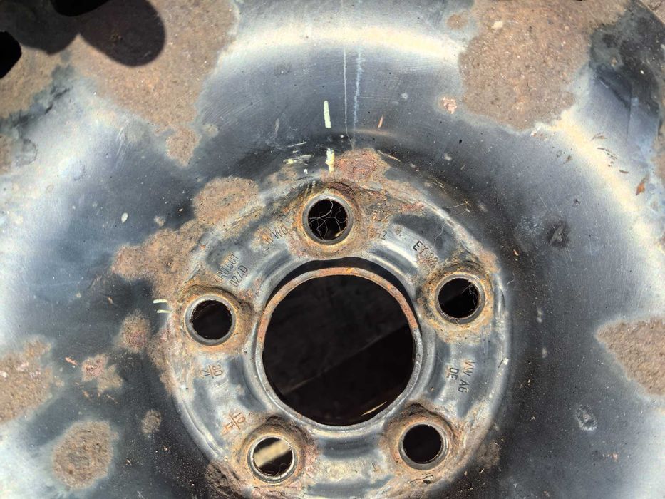 15 цола 5 х 100 мм Фолксваген / Ауди / Шкода - 6 Инча / ЕТ 38