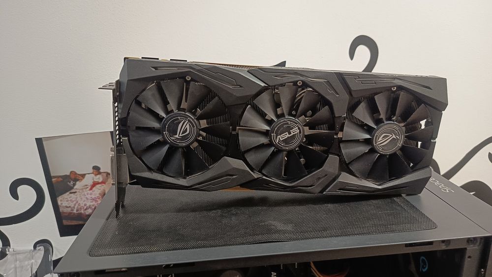 Asus rog strix 1080