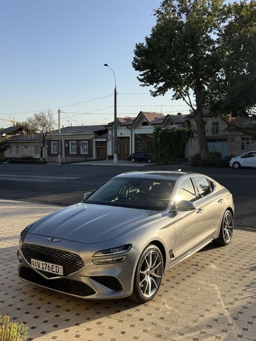 Genesis G70.
