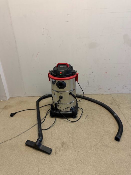Прахосмукачка за сухо и мокро 1300W 30L RDP-WC04 / RD-WC07