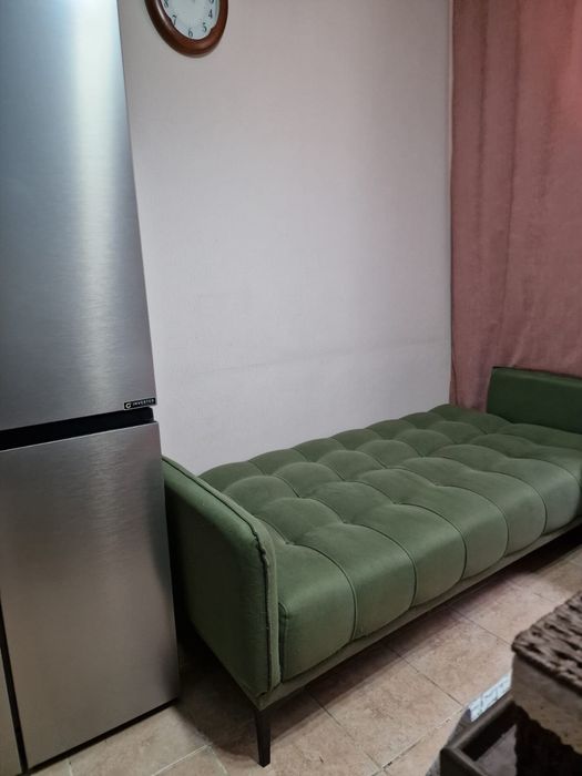 Продам диван книжка б/у зеленый