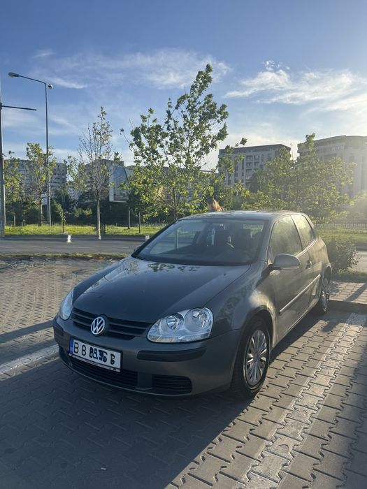 Vand VW Golf 5 - stare buna - 2000€