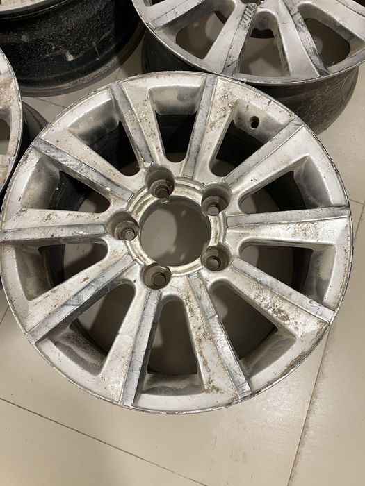 Продаю диски R18 от Лексус и тойота