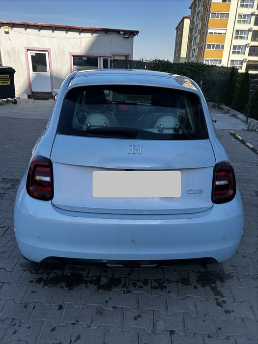 FIAT 500e 2023 — imagine 2