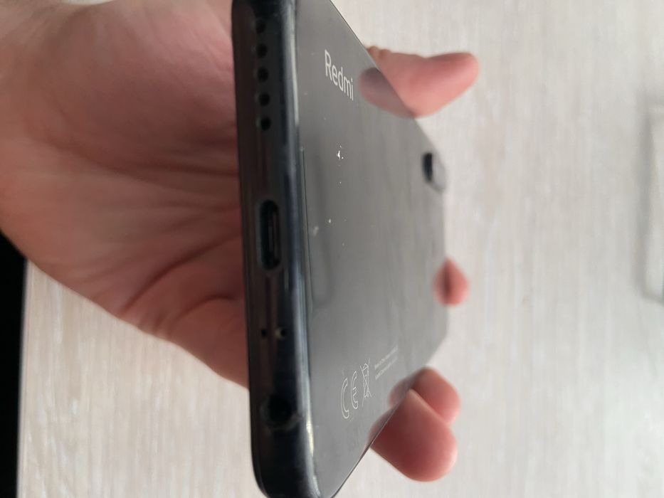 Телефон Redmi note 8