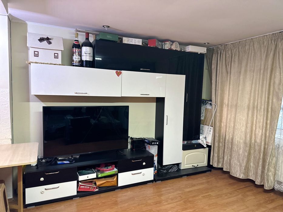 De vanzare apartament 3 camere