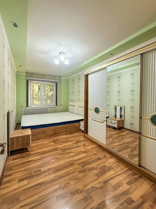 Квартира продается 2/3/5 рядом с Буз Базар