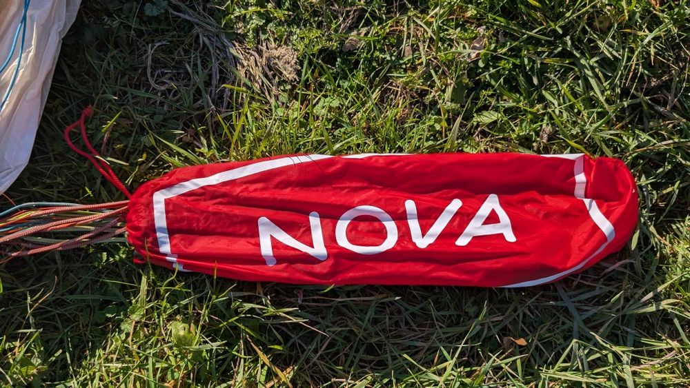 Парапланер , сбруя и запасен за начинаещи 100-130 кг