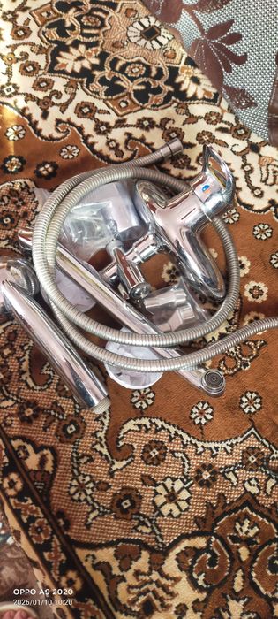 Продам смеситель ванную