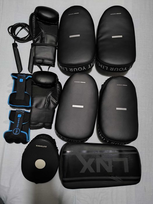 Lot echipament,accesorii protectie kickboxing/muay tai,MMA,BOX,fitness