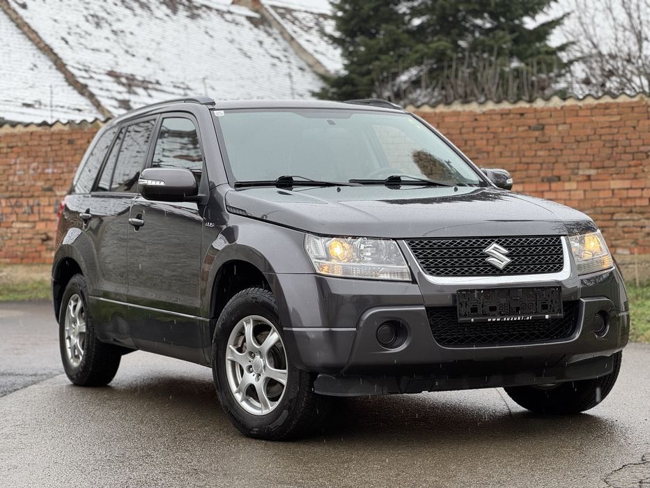 Suzuki Grand Vitara 2010 1,9 diesel 129 cp. 4x4 la buton