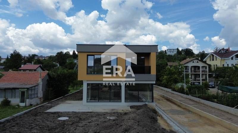 Двуетажна новострояща се къща за продажба, в м-т Манастирски рид, Варн