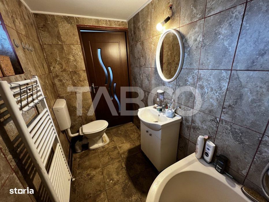 Casa individuala de vanzare cu 3 camere 500 mp teren Cornatel Sibiu