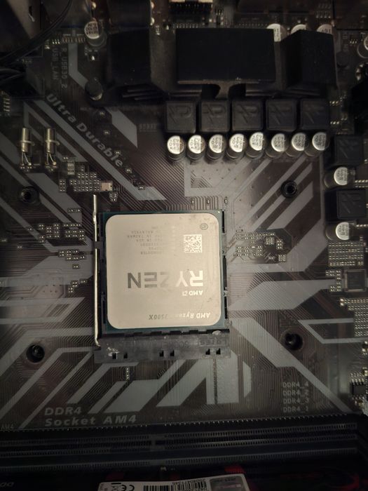 Vând procesor ryzen 5 3500x