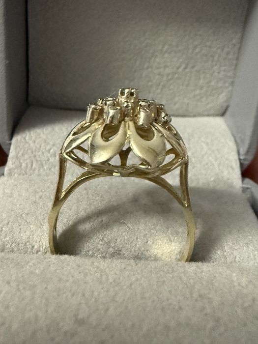 Бриллиантовое кольцо