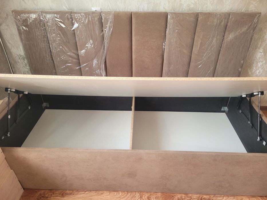 2 кровати не до собранные