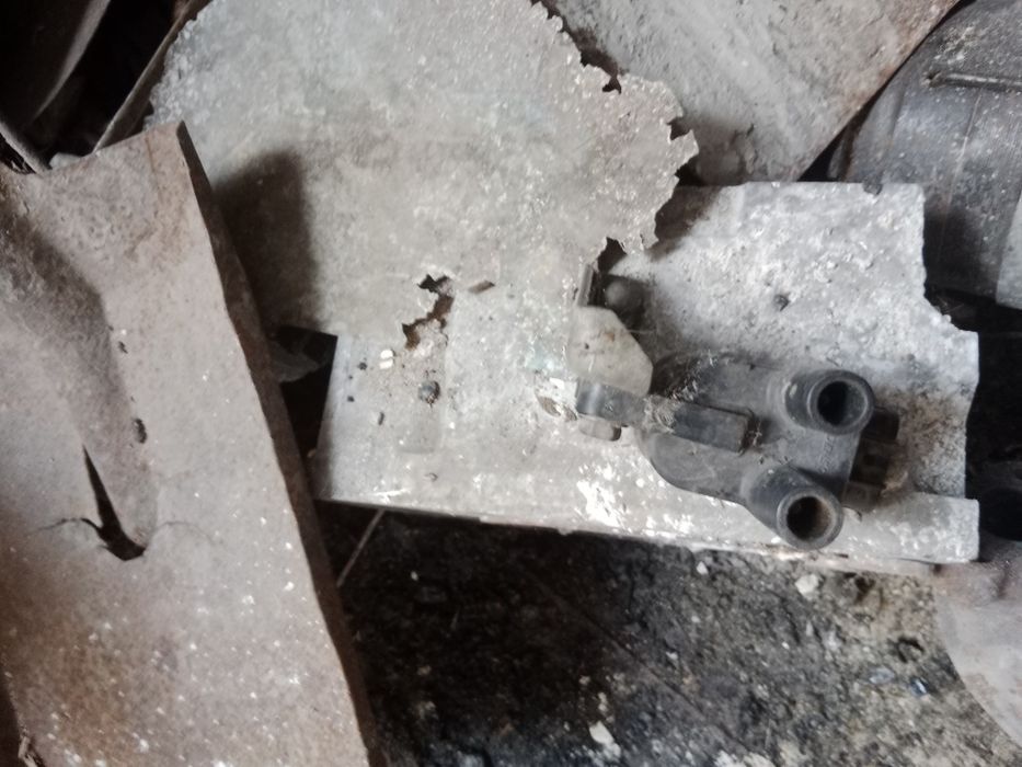 Катушка лямда  на авенсис