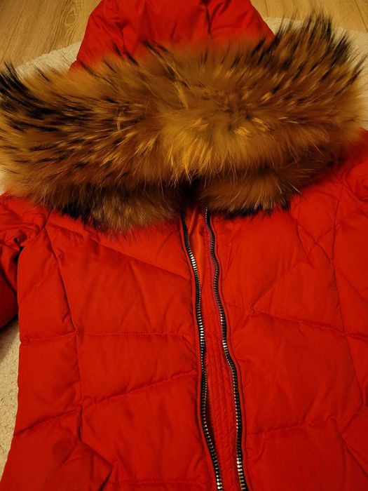 Дамско зимно червено яке Ice Yee с естествен пух и яка