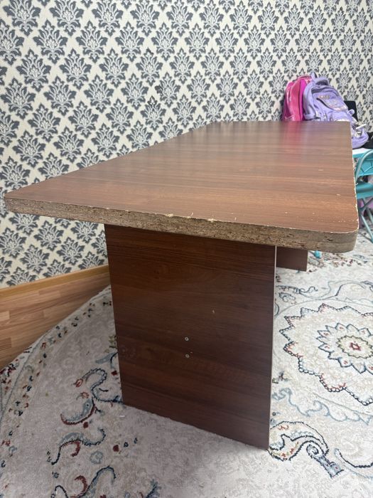 Стол     кухонный