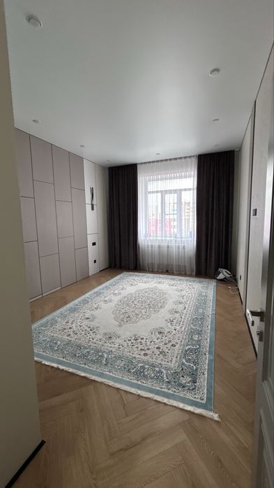 продам ковер 2,5*3,5