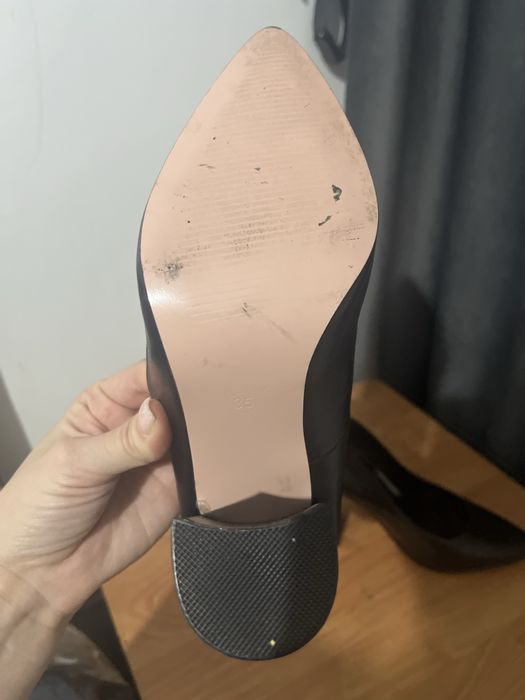 Продам туфли классика в отличном состоянии