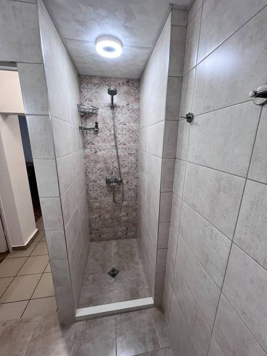 Дава се под наем Двустаен апартамент в Бургас, Лазур - 60 кв.м за 408 € - Снимка #5