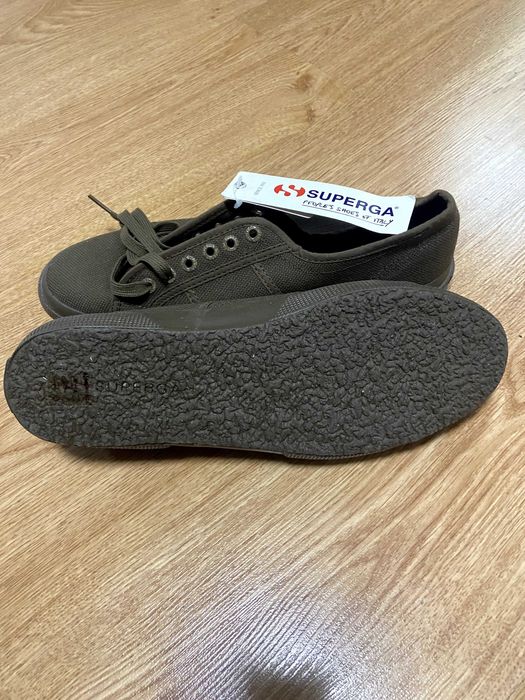 Мъжки сникърси Superga 42,5 номер НОВИ!
