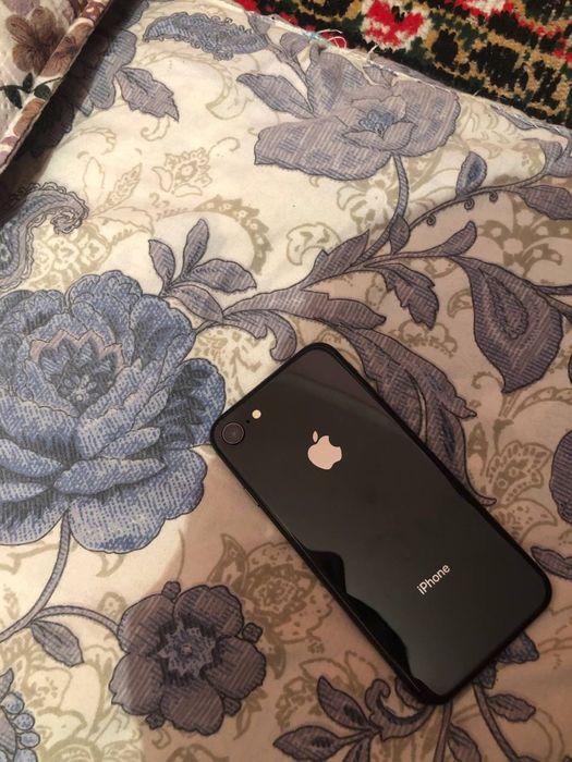 Iphone 8 64 gb ideal