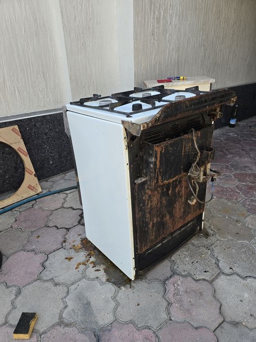 Газ плитаси сотилади