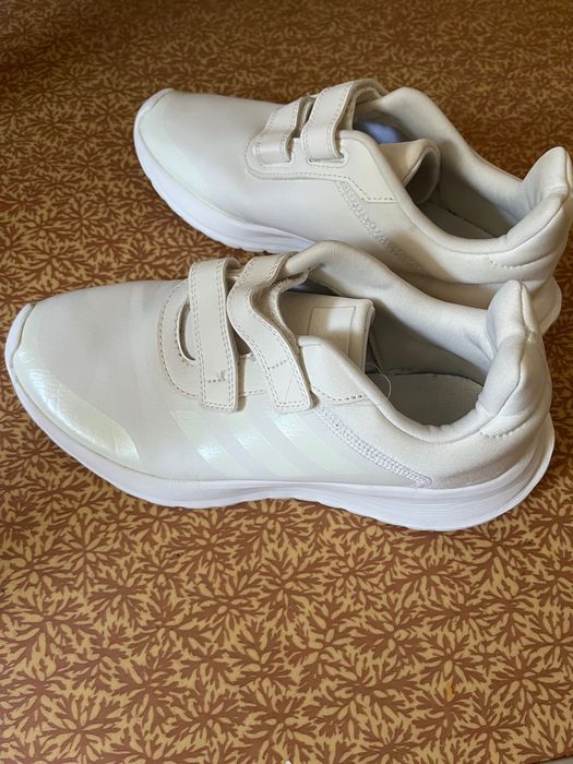 Adidas кроссовки. Оригинал