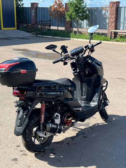 продам скутер 100.000