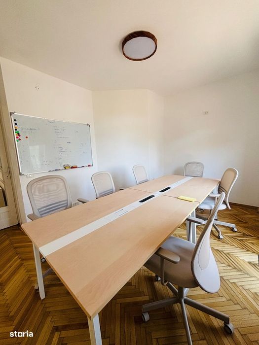 Spatiu birouri / Ultracentral/ 3 camere/ 2 bai/ Renovat