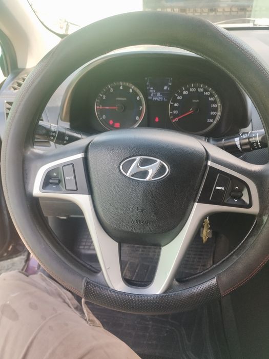 Hyundai Solaris 2011