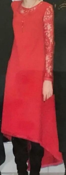 Продам недорого красивое платье.