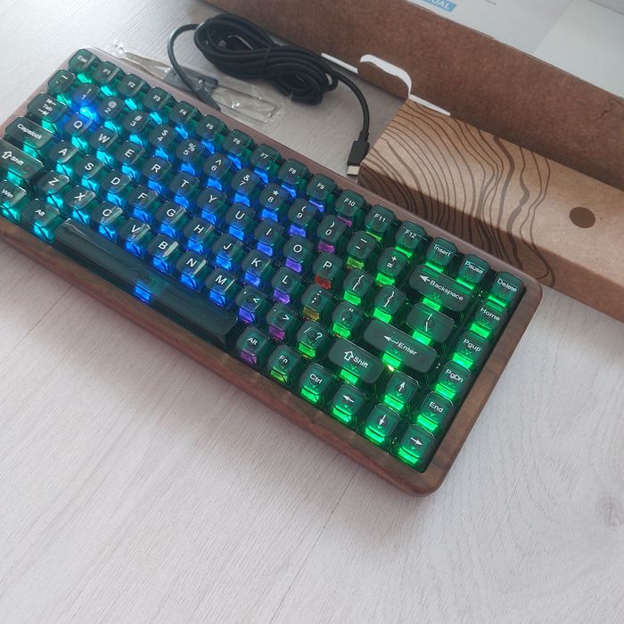 Премиум Механична Клавиатура Womier WD75 V2 (Естествен Орех, VIA, 8000mAh)