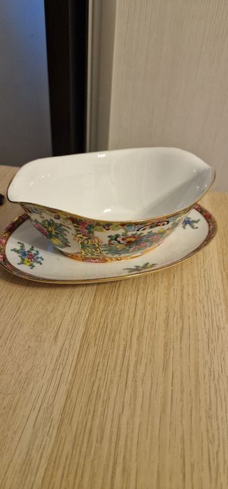Set vesela portelan chinezesc complet – stare perfecta (nefolosit)