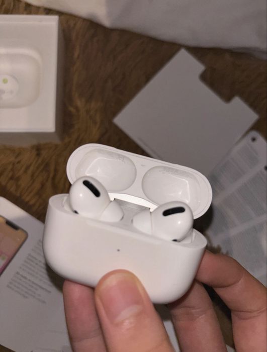AirPods Pro originale – cu bon – stare foarte bună